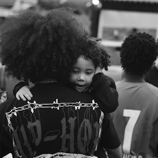 L7NNON – Poesia e Fundamento