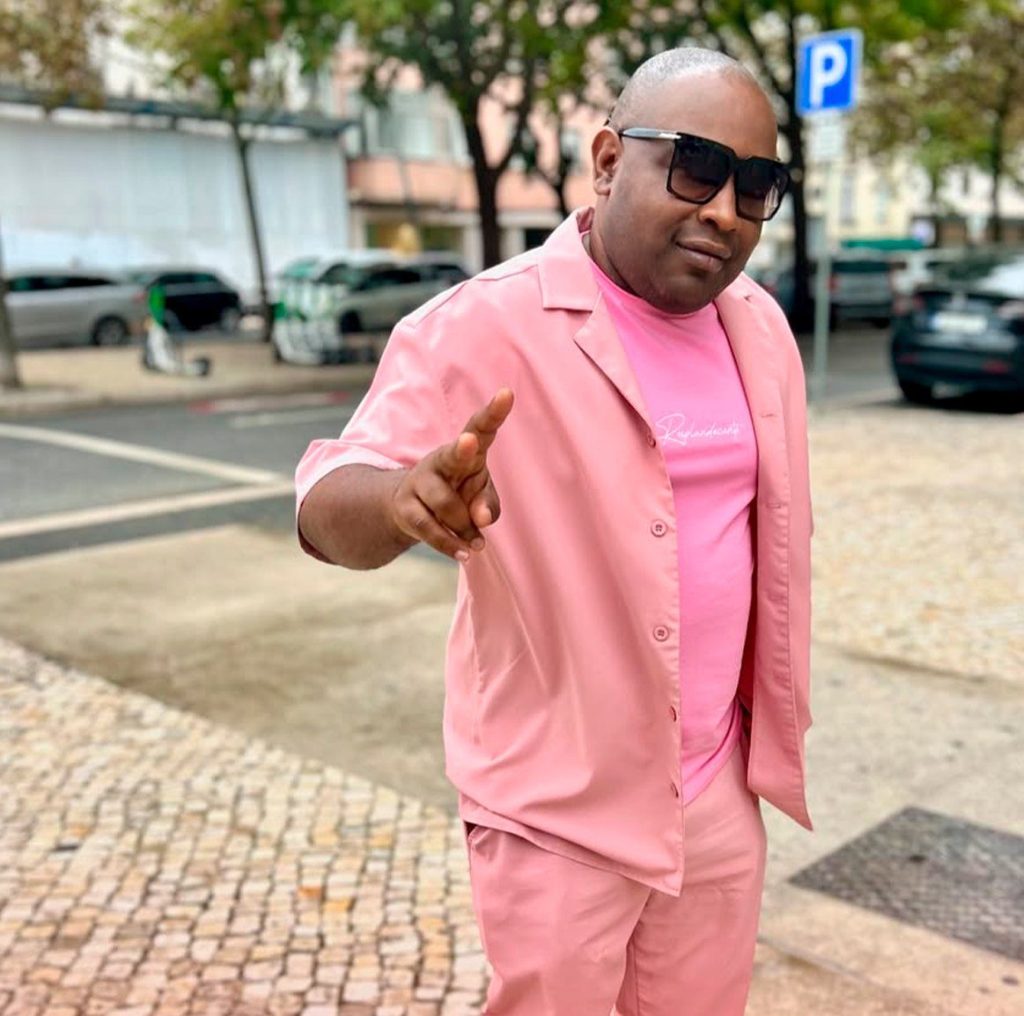 Baixar Video Vazado Da Tia Bolinha (Cesalyty Dos Tuneza) com a sua Filha